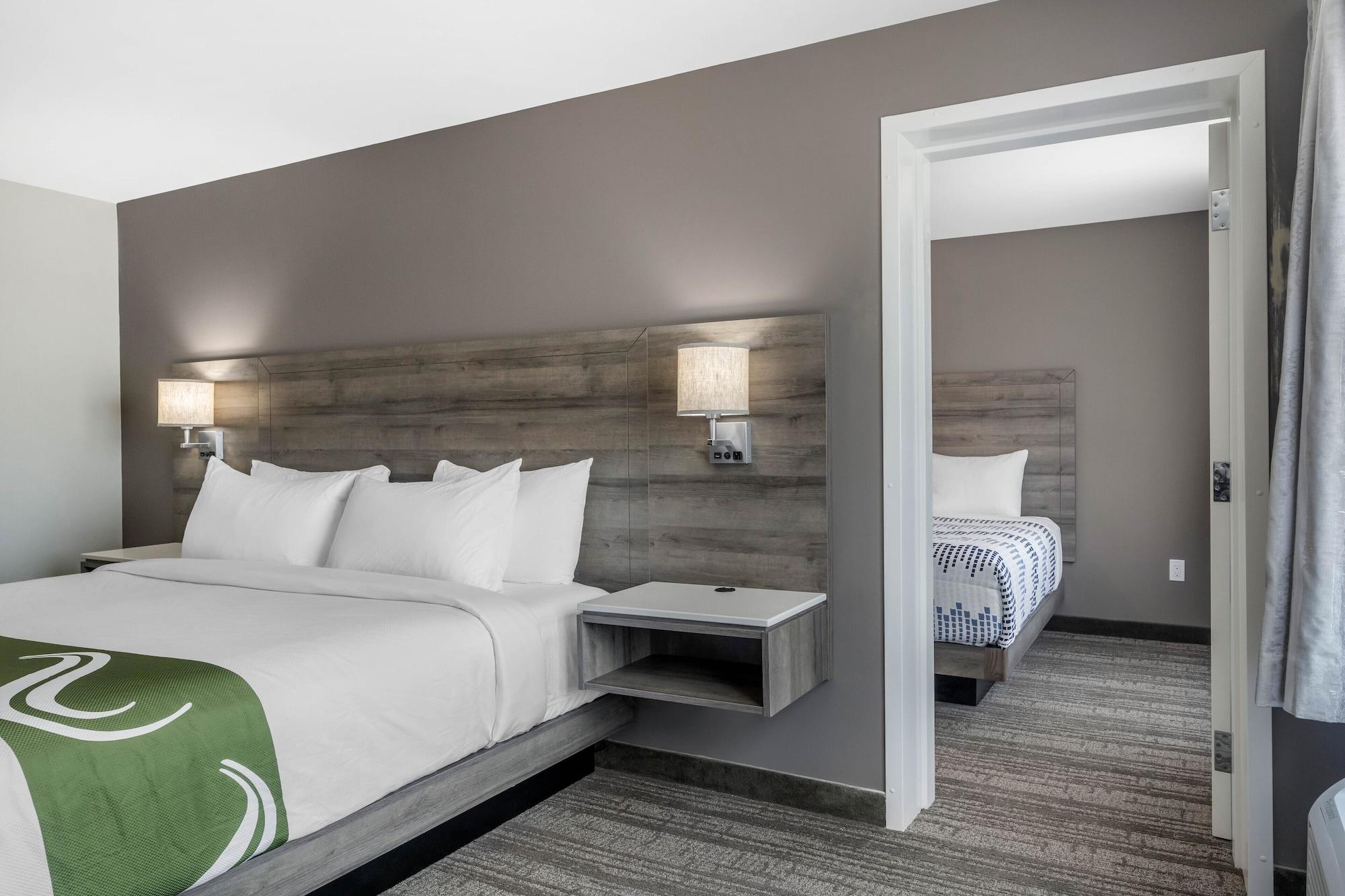 Quality Inn & Suites Amsterdam Fredericton Ngoại thất bức ảnh