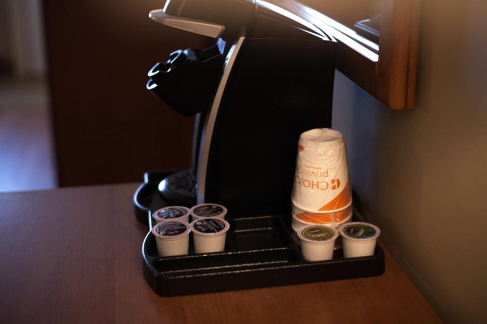 Quality Inn & Suites Amsterdam Fredericton Ngoại thất bức ảnh