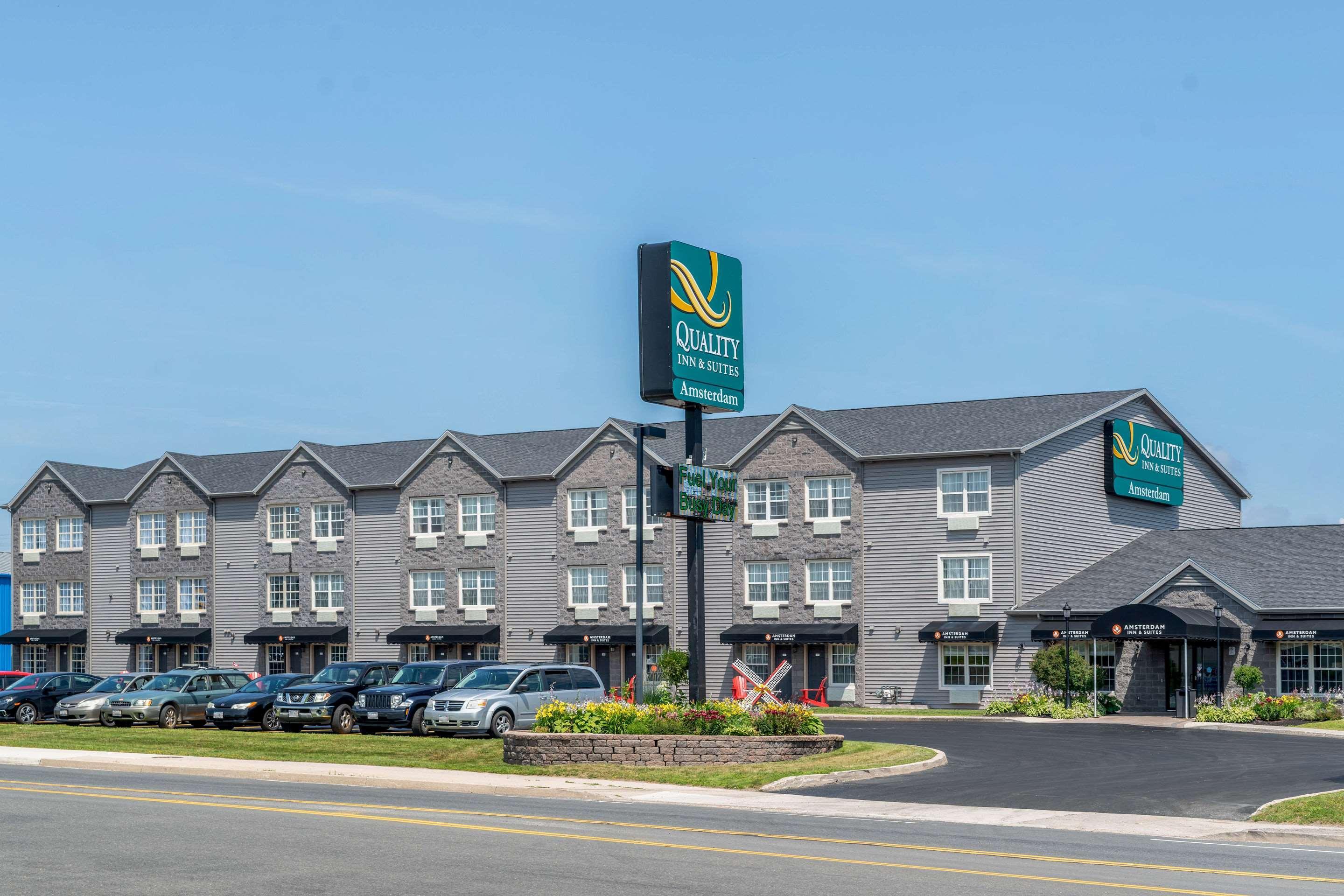 Quality Inn & Suites Amsterdam Fredericton Ngoại thất bức ảnh