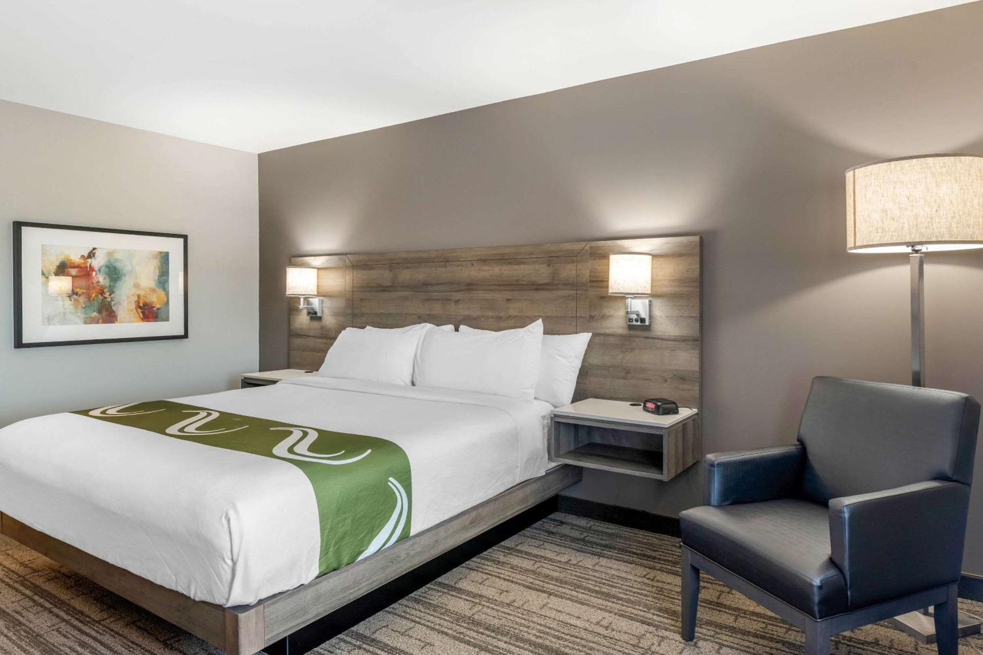 Quality Inn & Suites Amsterdam Fredericton Ngoại thất bức ảnh